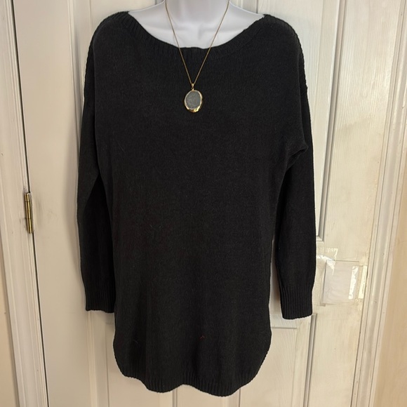 Charcoal gray sweater tunic from old navy - Picture 1 of 4
